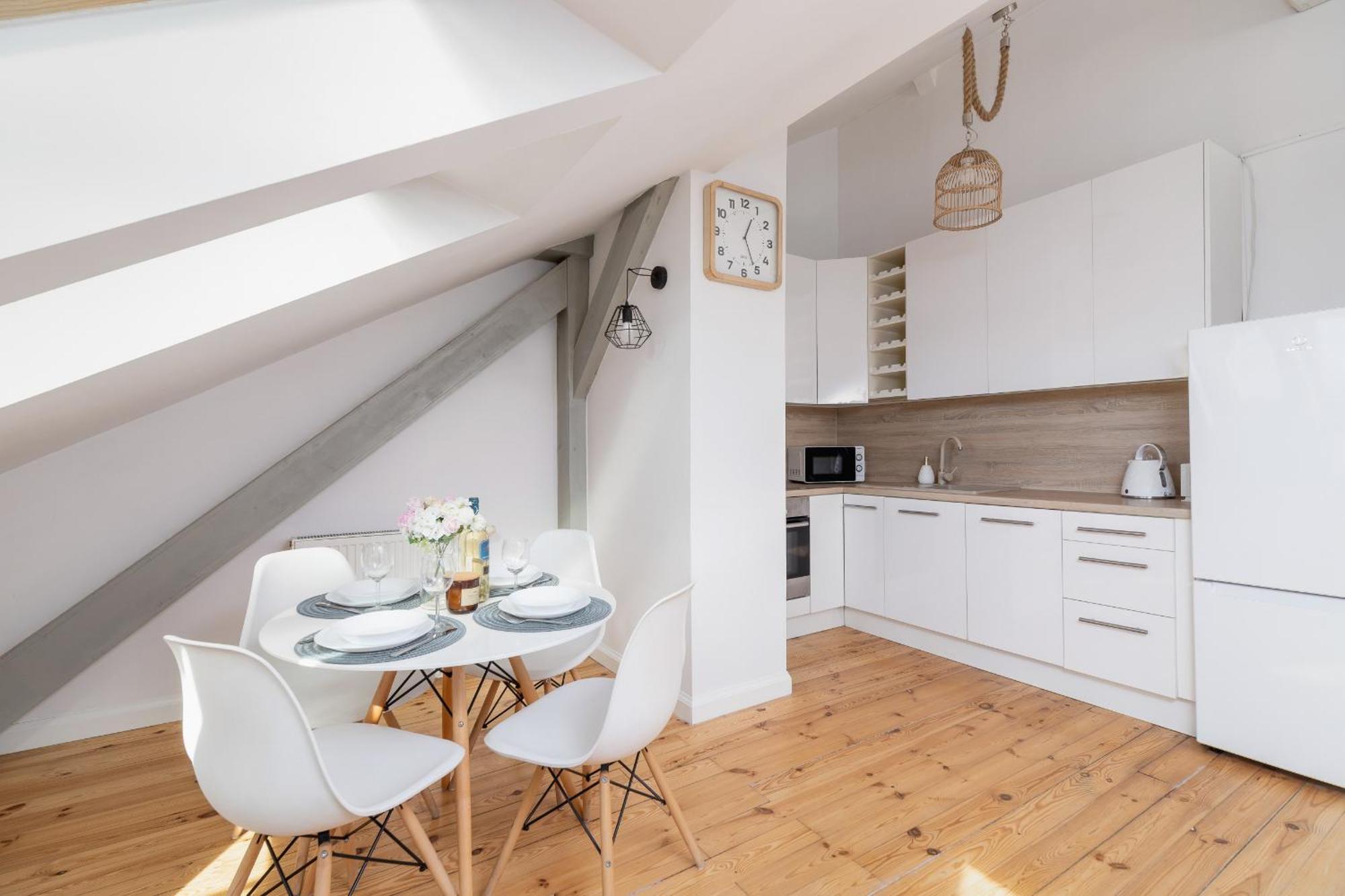 Apartment Starowislna With Ac & Pet-friendly By Renters Krakow